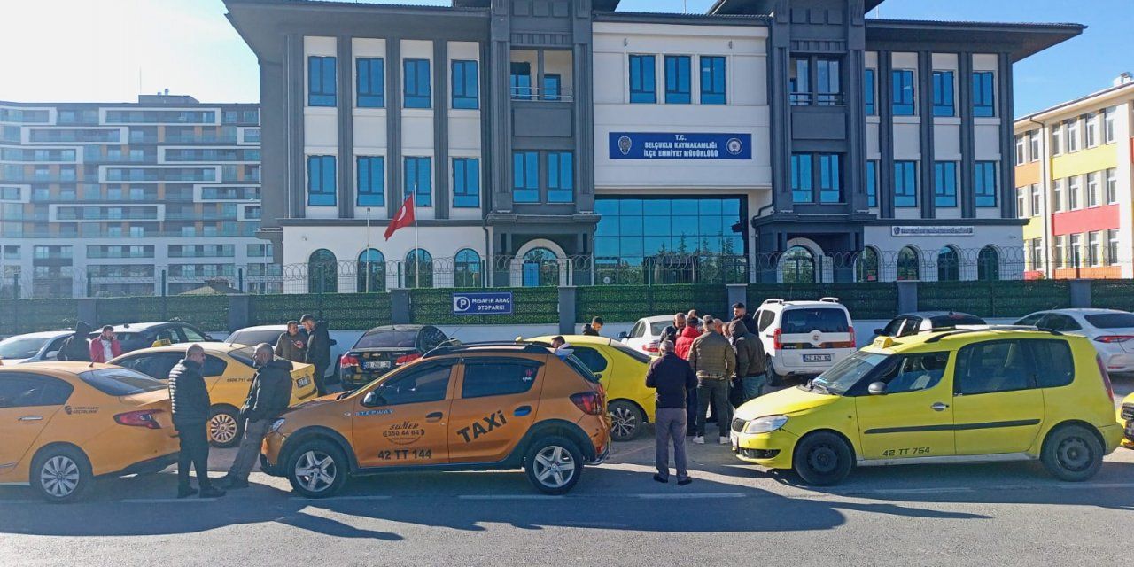 Konya'da Taksiciye Bıçaklı Saldırı!