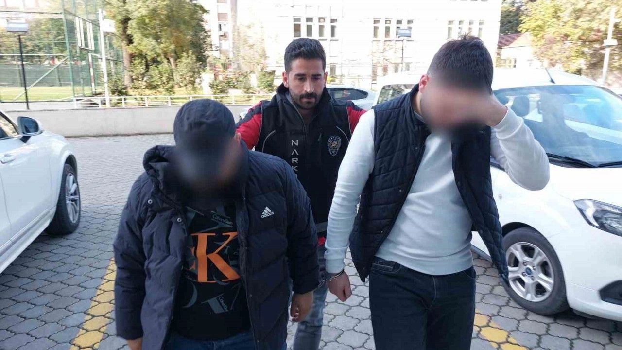 Konya'da Uyuşturucu Ticareti Yapan 4 Kişi Yakayı Ele Verdi!