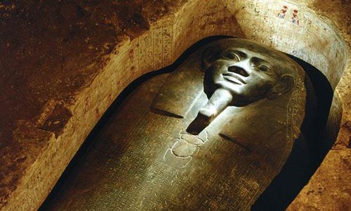 3 bin 100 yıllık firavun mezarı bulundu