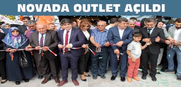 Konya'nın İlk Outlet Alışveriş Merkezi Açıldı