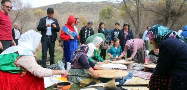 Romen Öğrenciler Türk Köy Yaşantısını Tanıdı