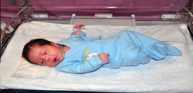 Suriyeli Bebekler Ameliyatla Sağlığına Kavuştu
