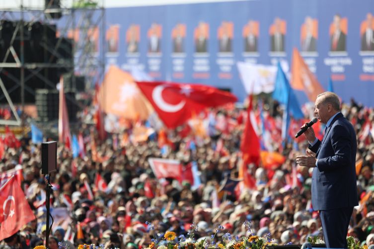 Erdoğan: İstanbul'u CHP Zulmünden Kurtarmamız Gerekiyor!