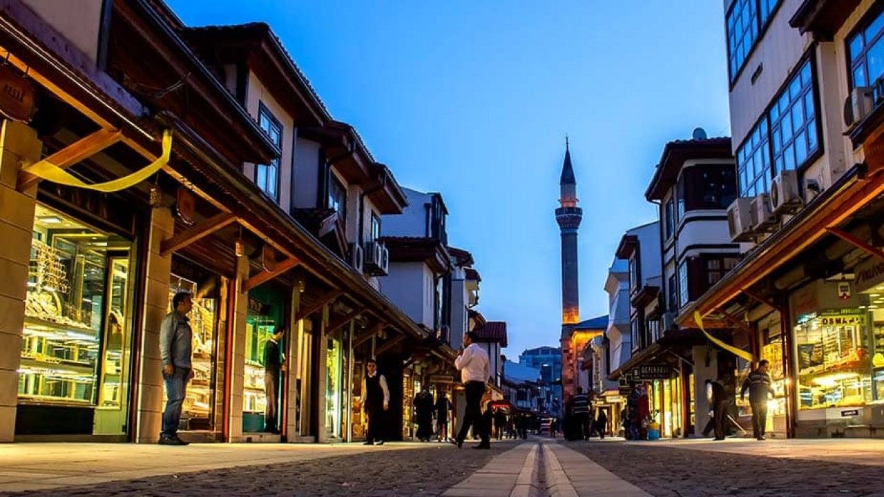 Karabacak'tan Çağrı: Alışverişimizi Esnaflarımızdan Yapalım